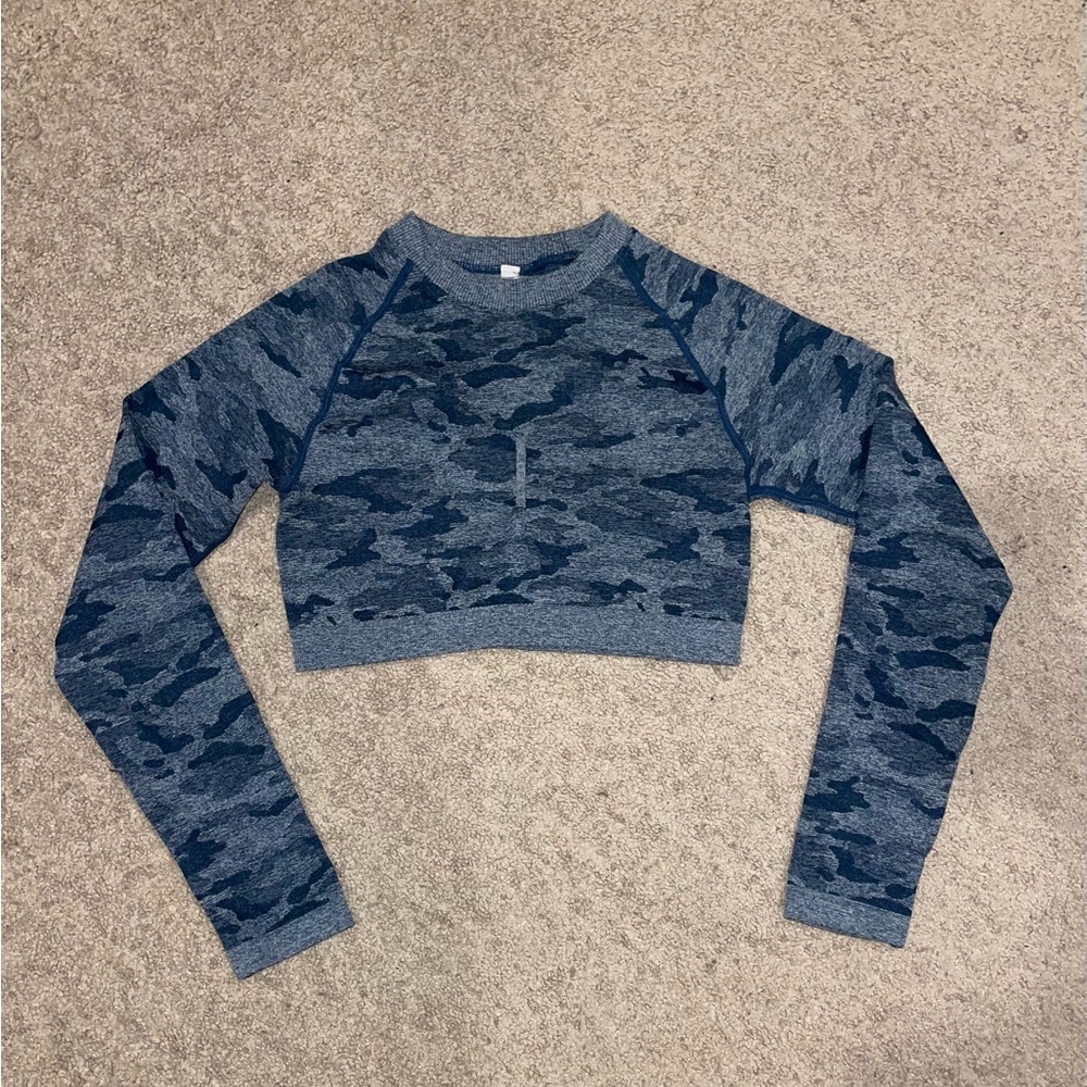 Women’s Camouflage Workout Crop Top